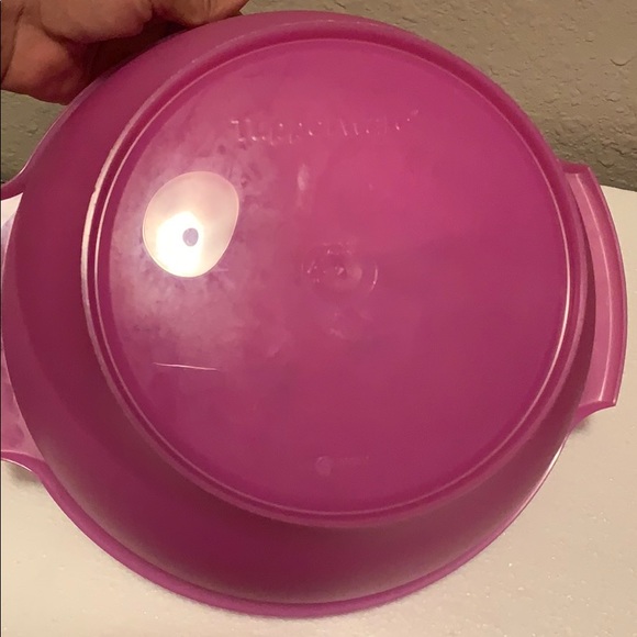 Tupperware - Picture 2 of 3